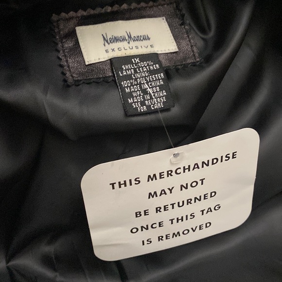 SOLD! Neiman Marcus 100% Lamb Leather Coat - Picture 7 of 8